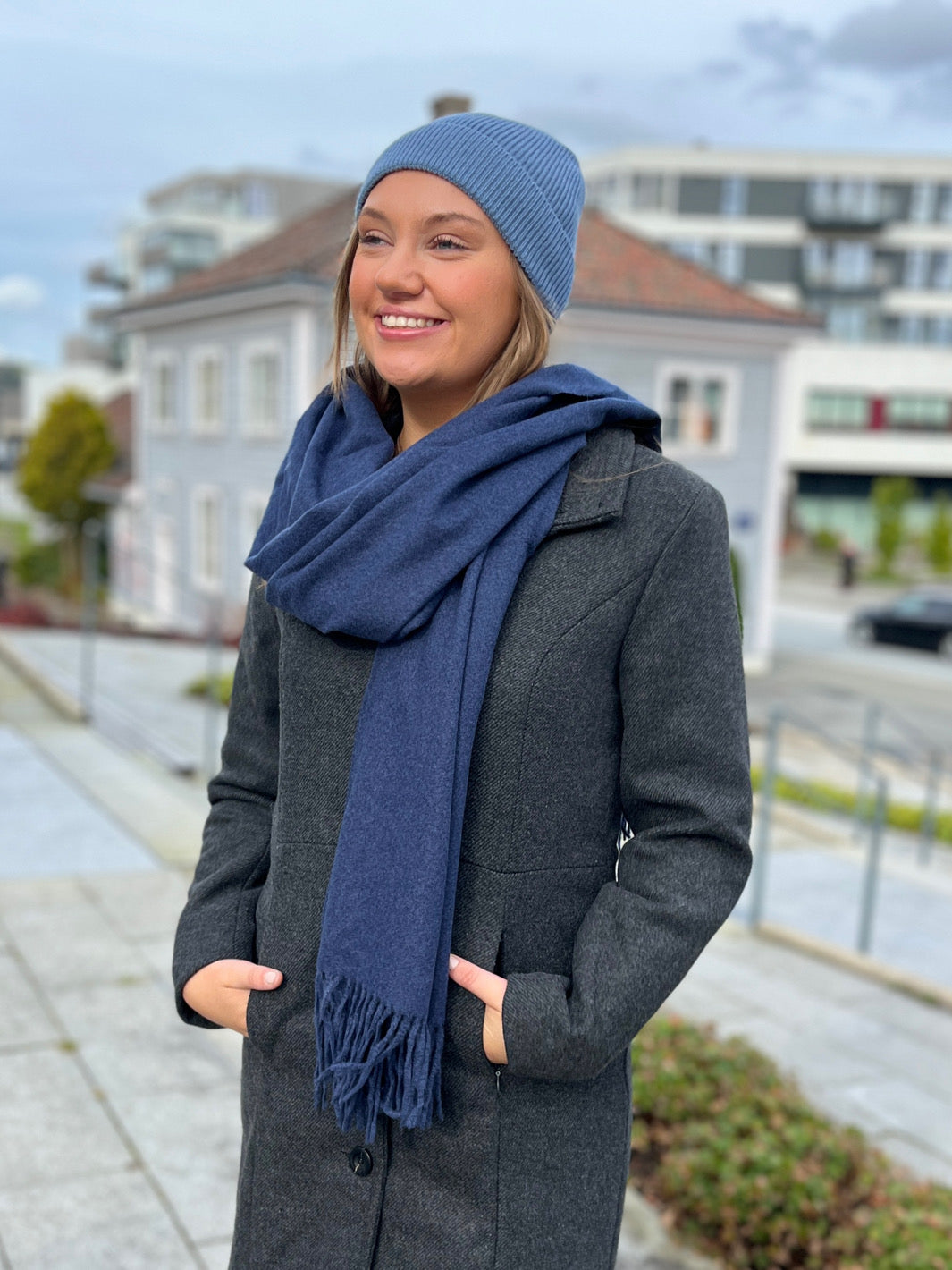 SKJERF KLASSISK JEANSBLÅ