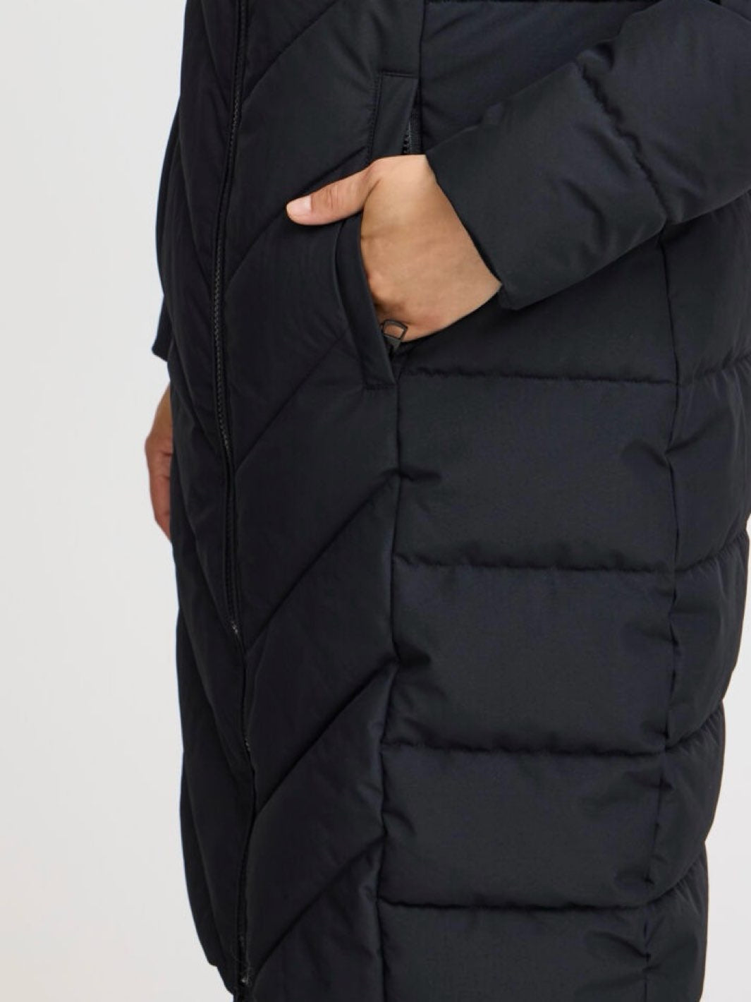 JAKKE FRMAISE  BLACK