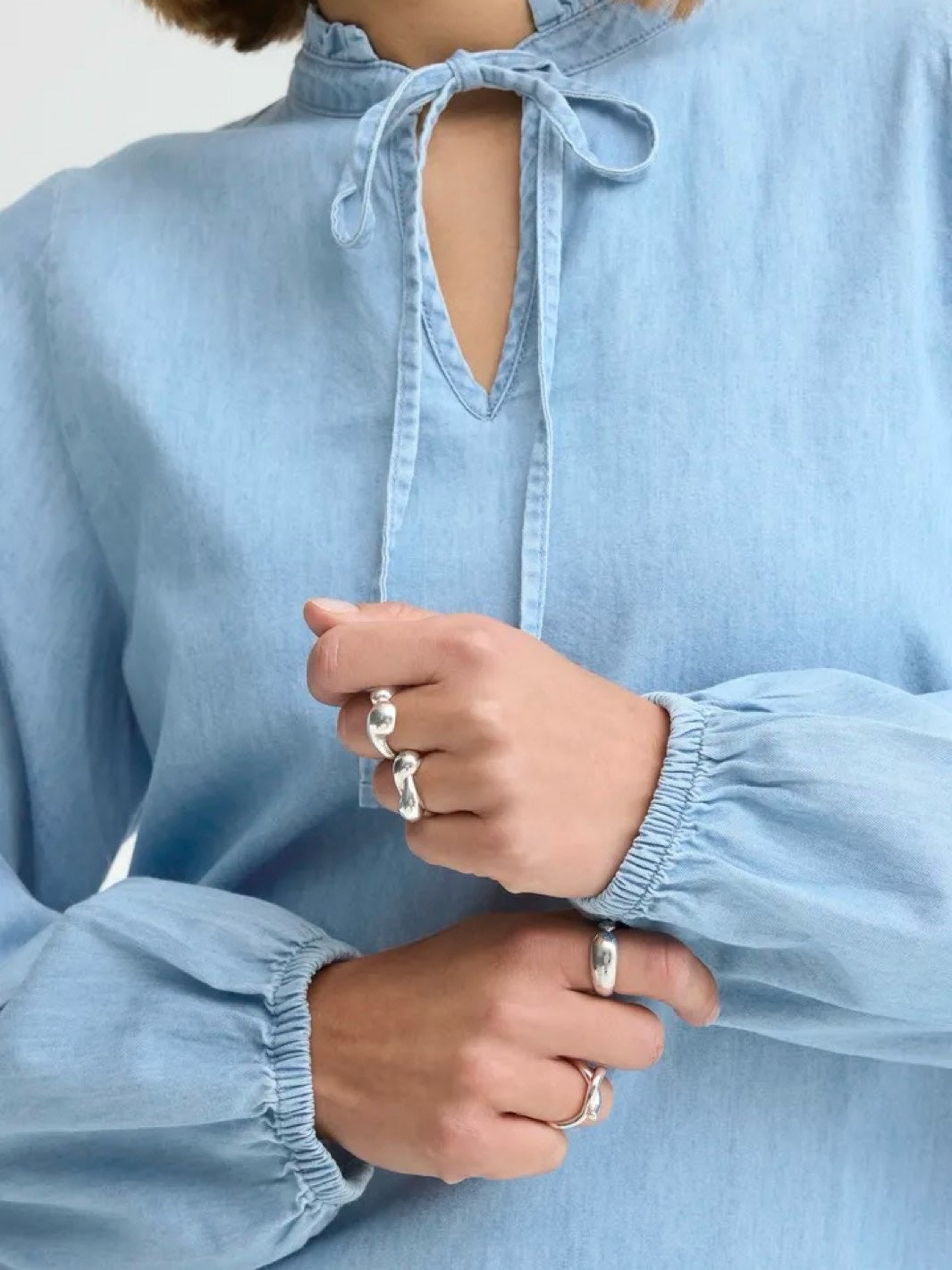 DONGERIBLUSE IHARCY LIGHT BLUE