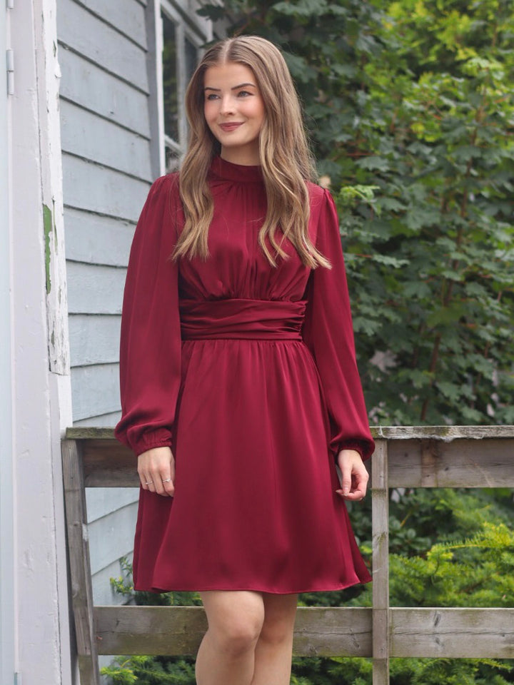 KJOLE ALIBA SATIN BORDAUX