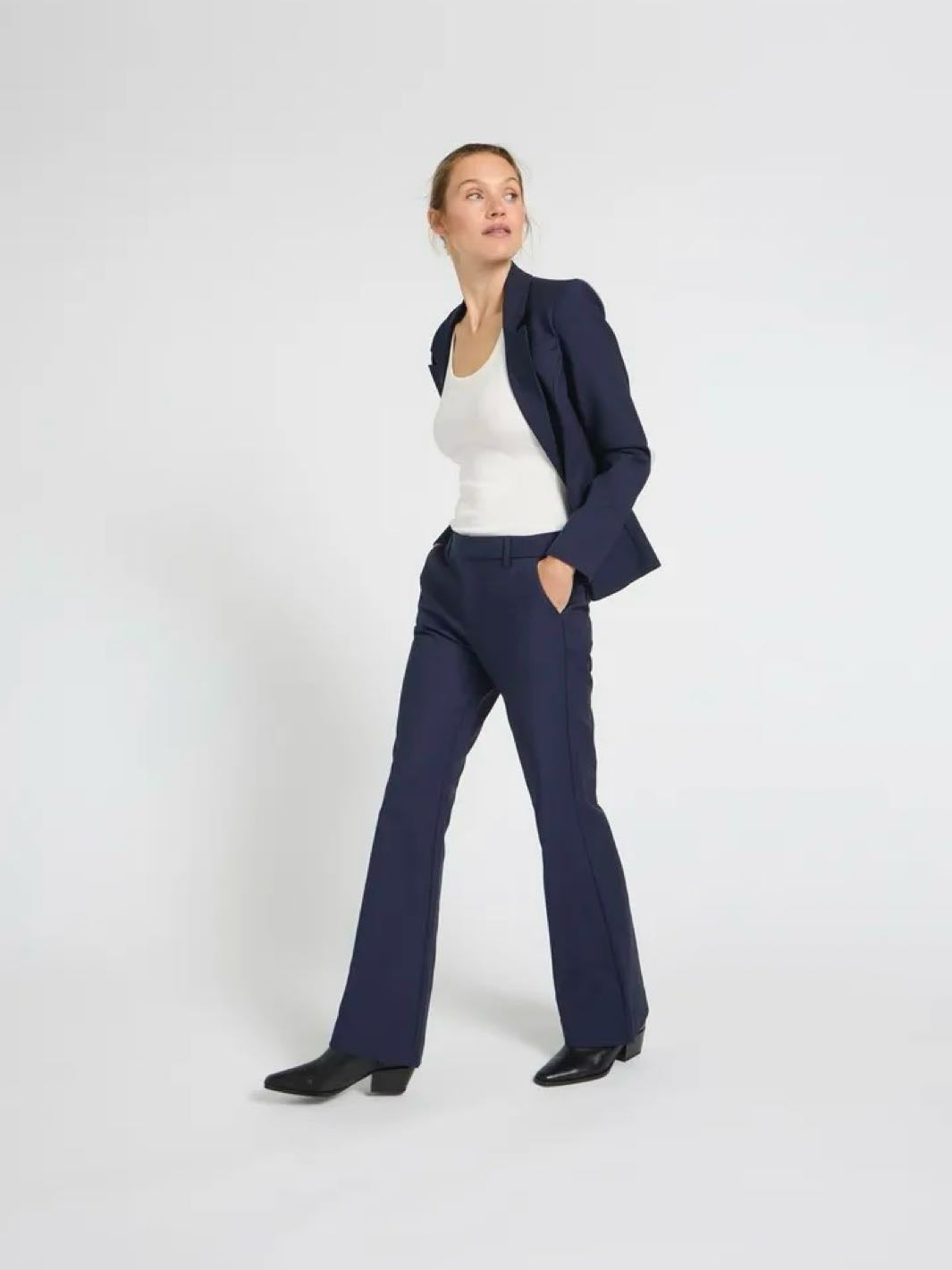 BUKSE PZBINDY BOOTCUT NAVY