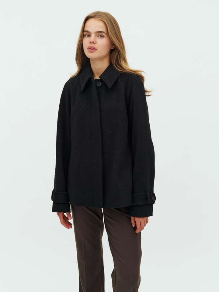 ULLJAKKE TARY BLACK