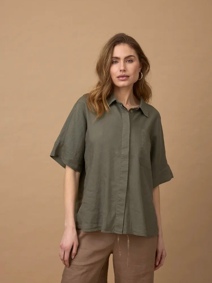 LINSKJORTE PZLUCA BOXY DEEP LICHEN GREEN