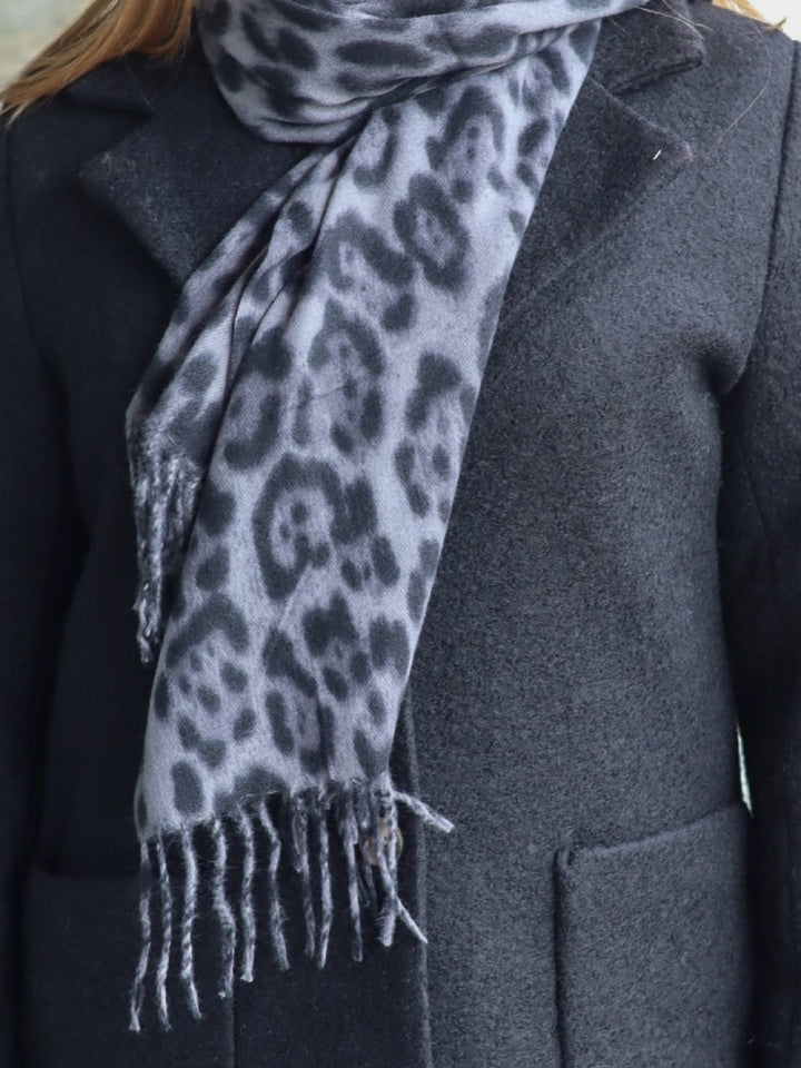 SKJERF LEOPARD SKJERF GRÅ