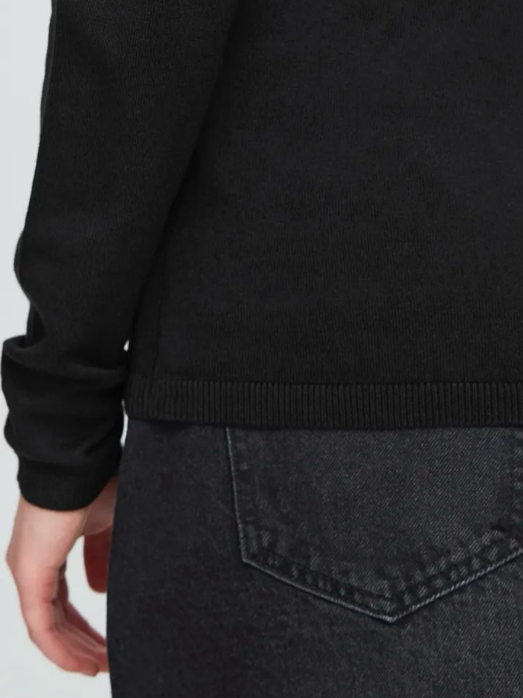 GENSER IHMAFA  BLACK