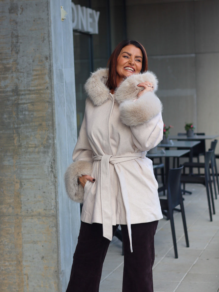 JAKKE ALBERTA BEIGE
