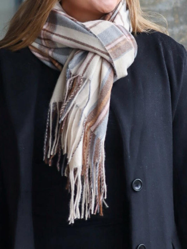 SKJERF RUTER OFFWHITE