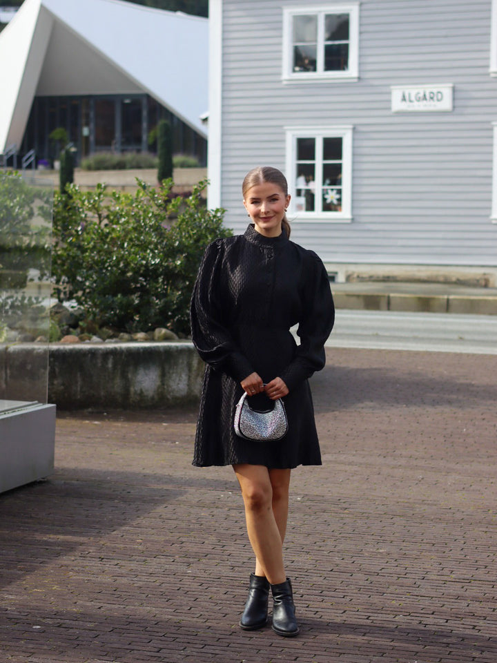 KJOLE HENRIKA BLACK