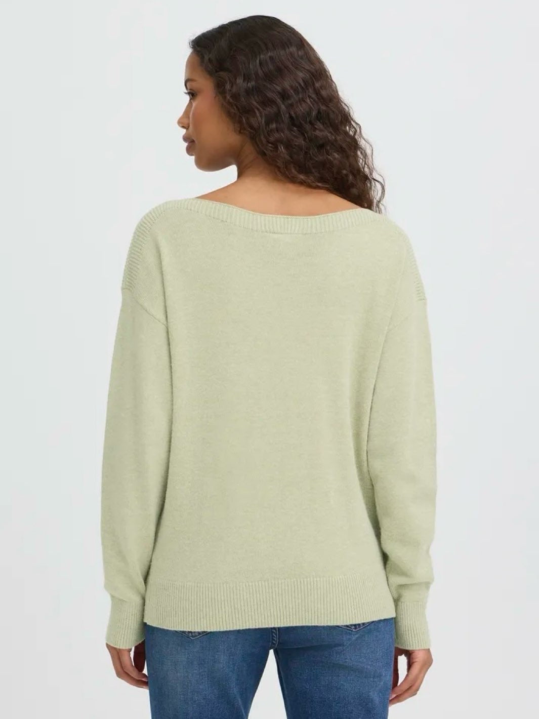 GENSER IHSELLA IGUANA