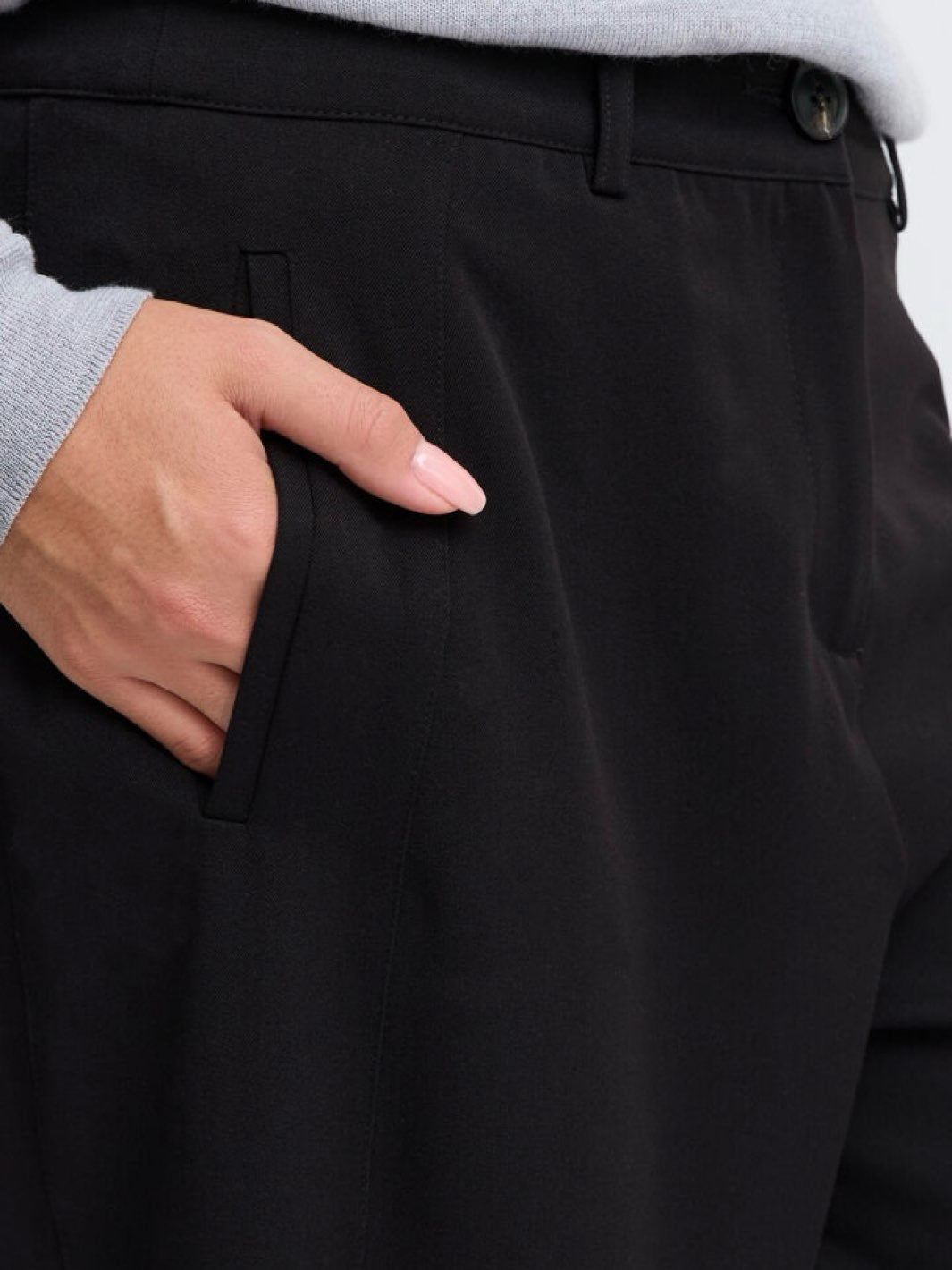BUKSE FRNOLA BLACK