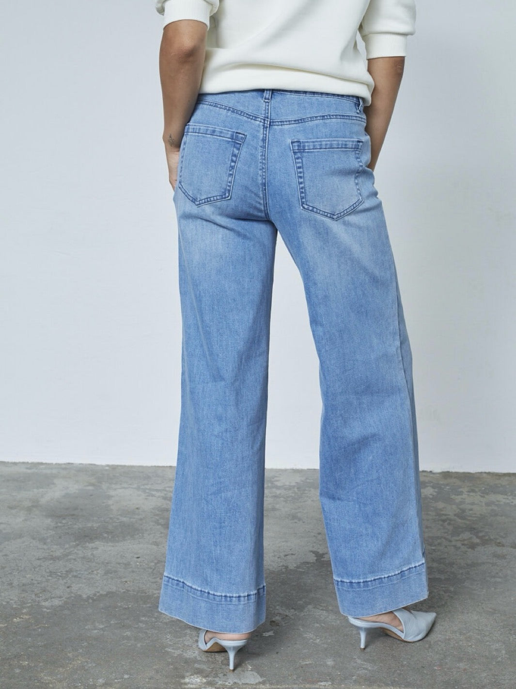 JEANS FEJA WIDE LIGHT BLUE