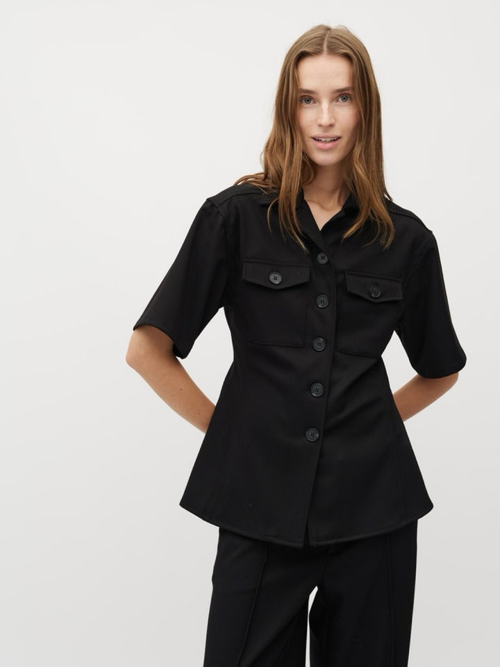 TOPP PEPLINA BLACK
