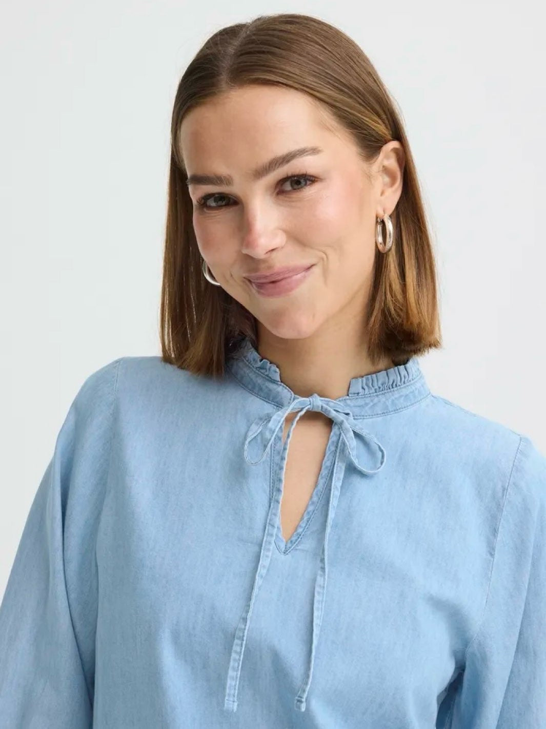 DONGERIBLUSE IHARCY LIGHT BLUE