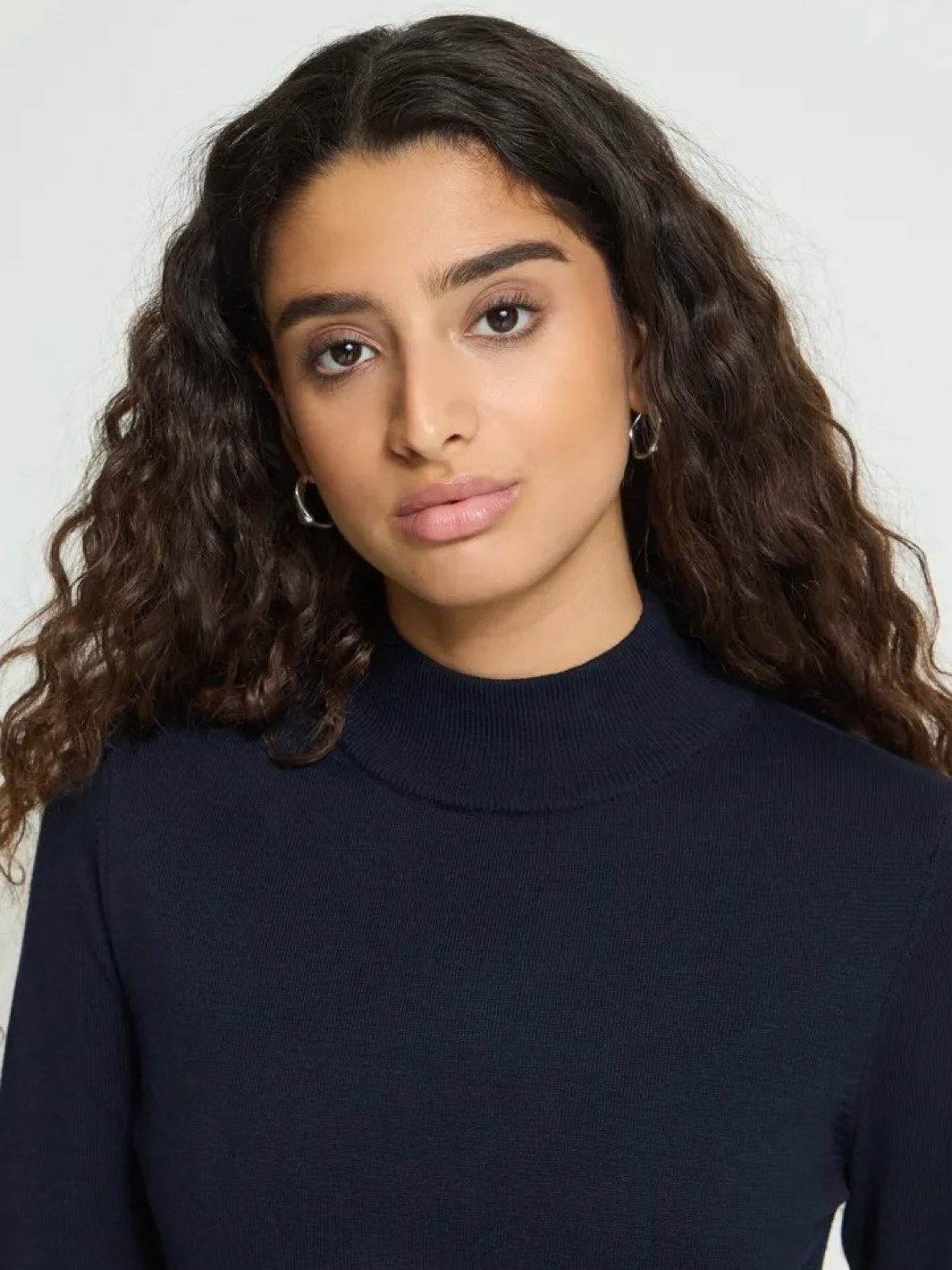 GENSER IHLULS TURTLENECK TOTAL ECLIPSE
