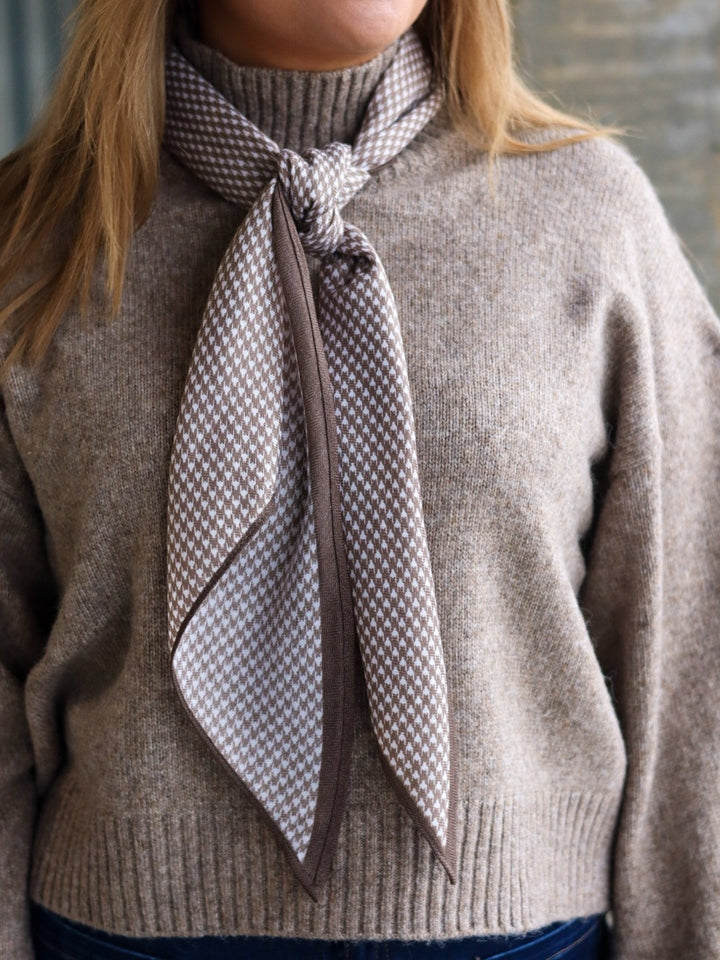 SKJERF TRIANGEL BEIGE