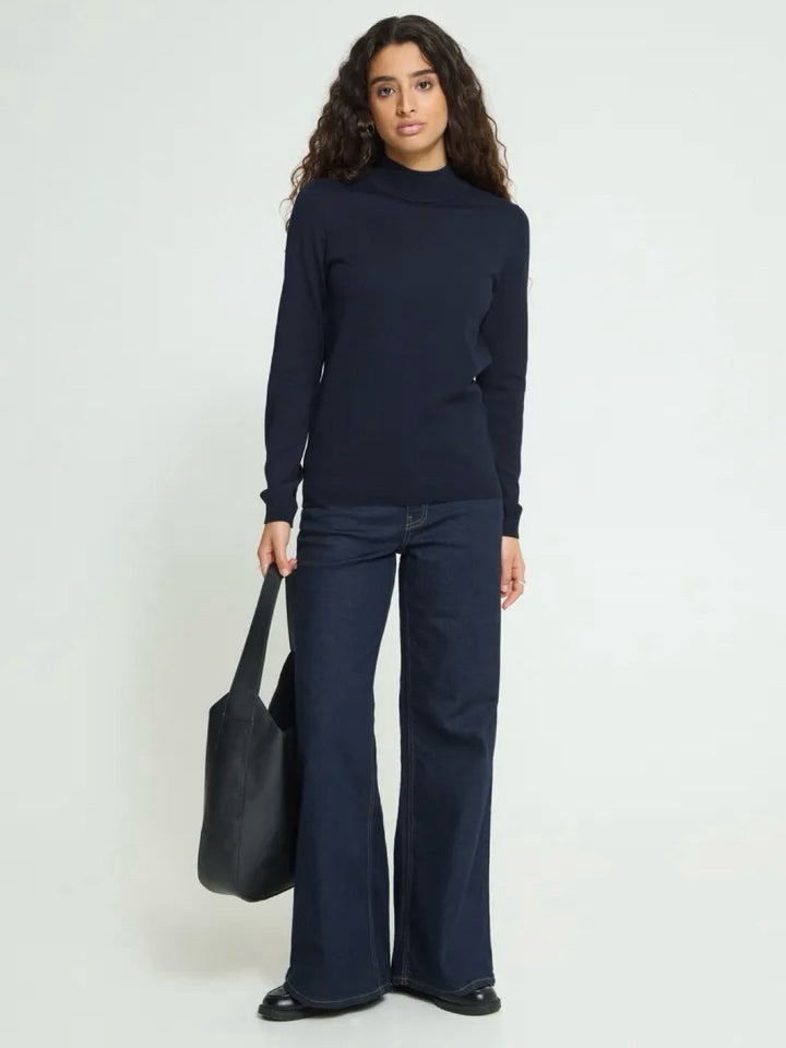 GENSER IHLULS TURTLENECK TOTAL ECLIPSE