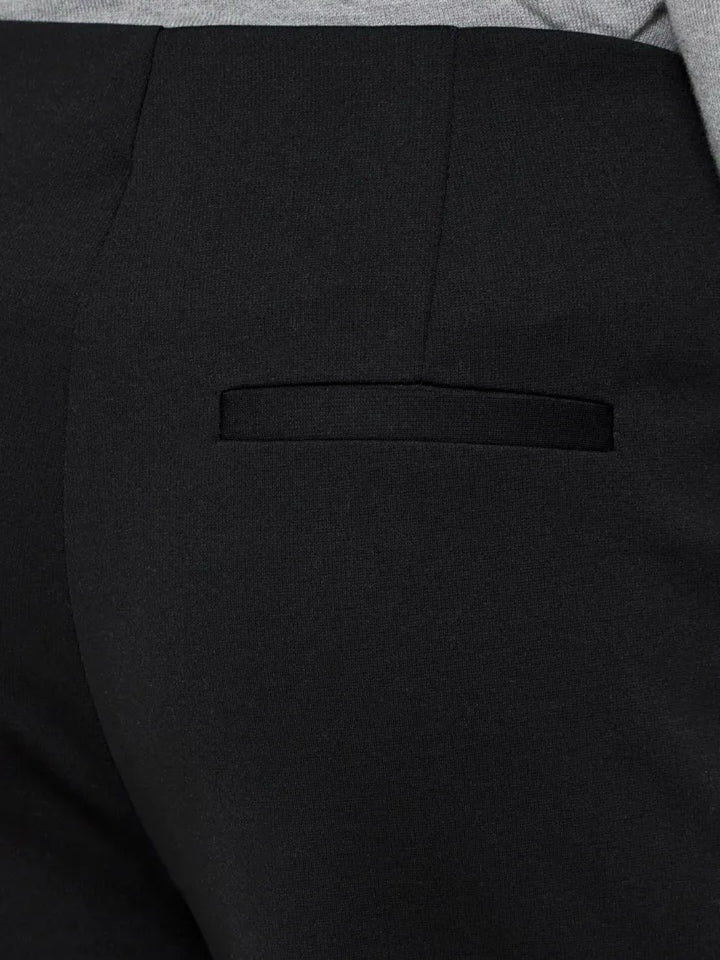 BUKSE IHKATE WIDE BLACK