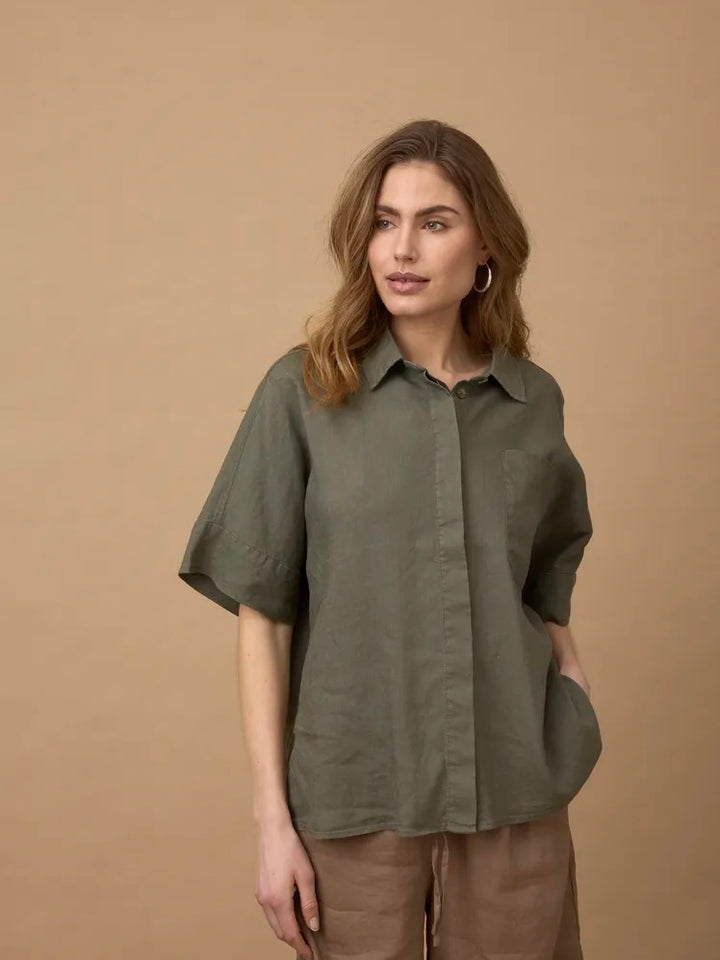 LINSKJORTE PZLUCA BOXY DEEP LICHEN GREEN