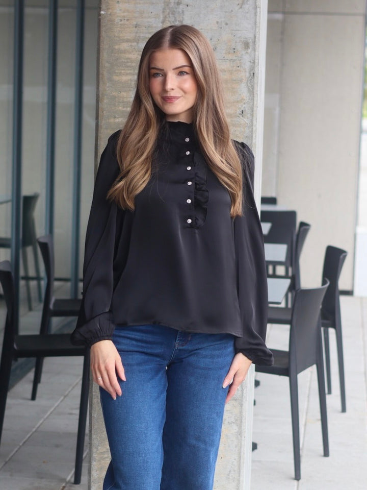 BLUSE VANDA SATIN BLACK
