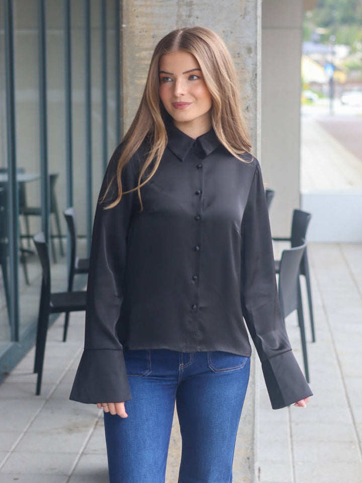 SKJORTE CAT SATIN BLACK
