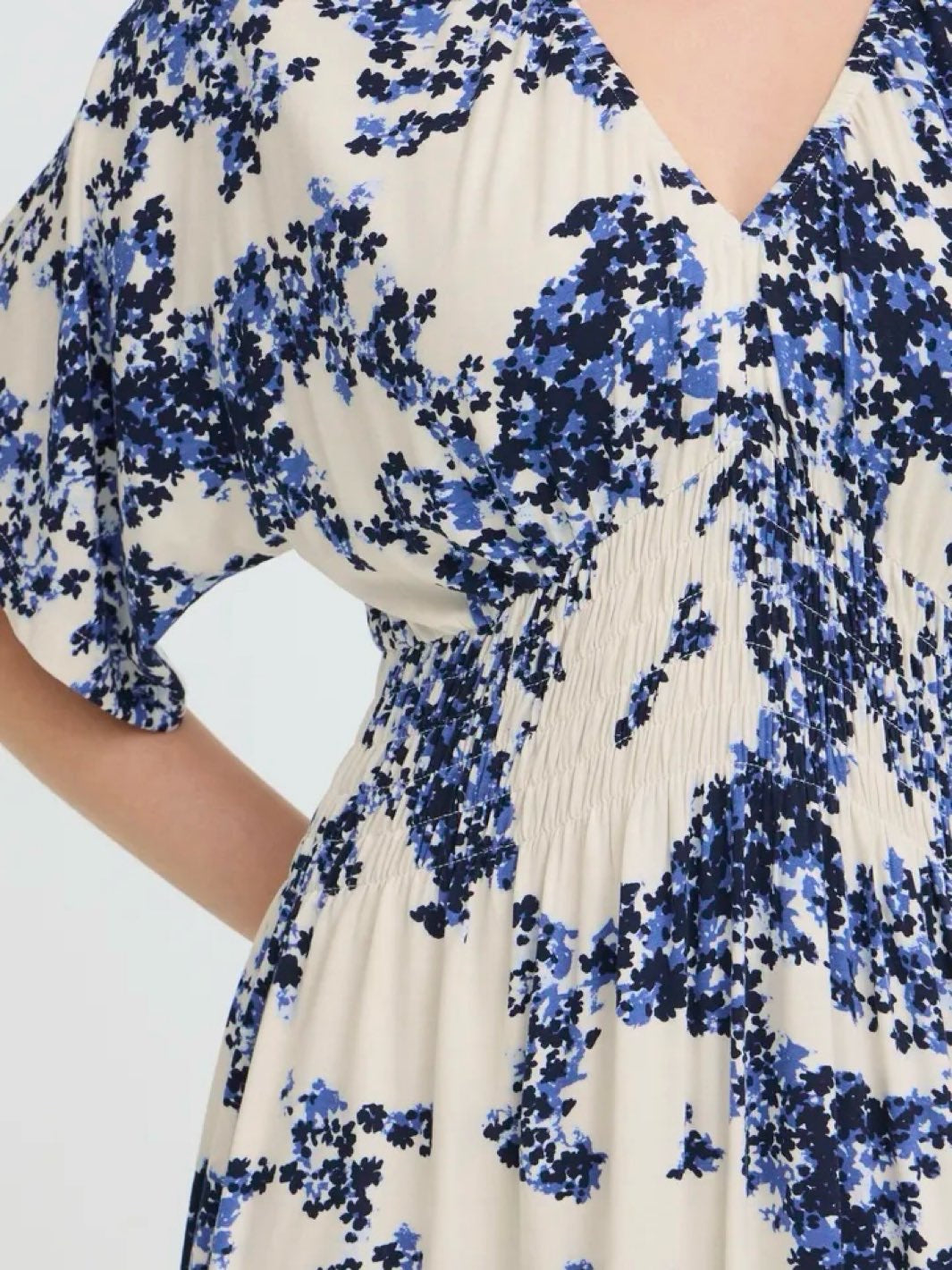 MIDIKJOLE FRAMY SOFT PETALS NAVY