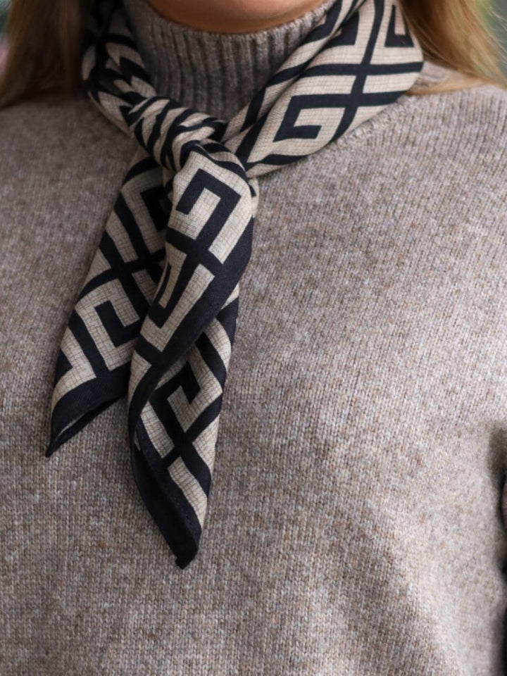 SKJERF FIRKANT MØNSTER