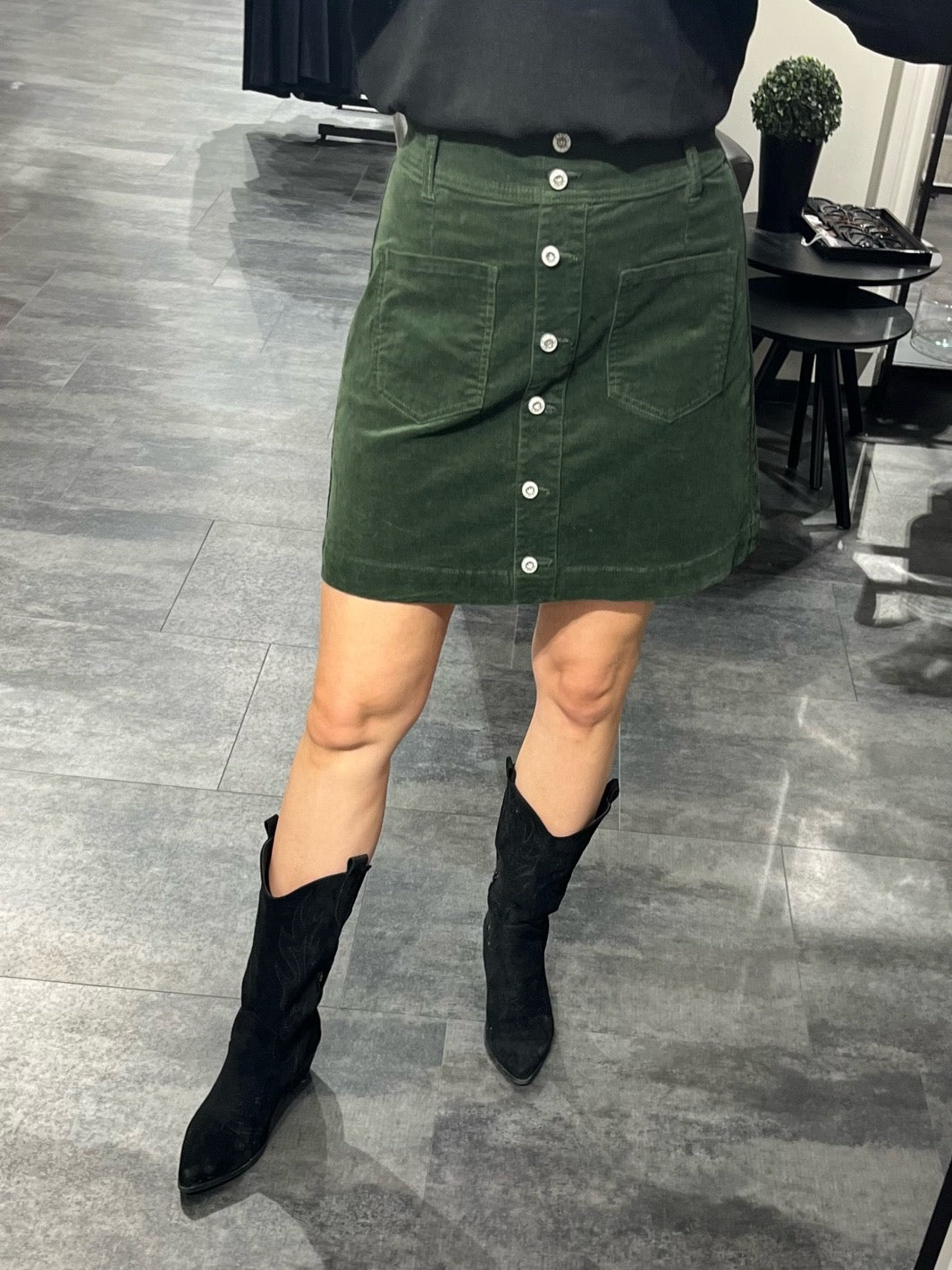 SKJØRT ANNIKA MOSSY GREEN