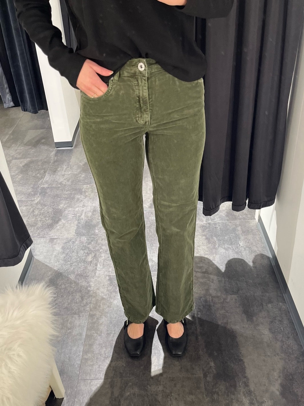 BUKSE HANA CORD MOSSY GREEN